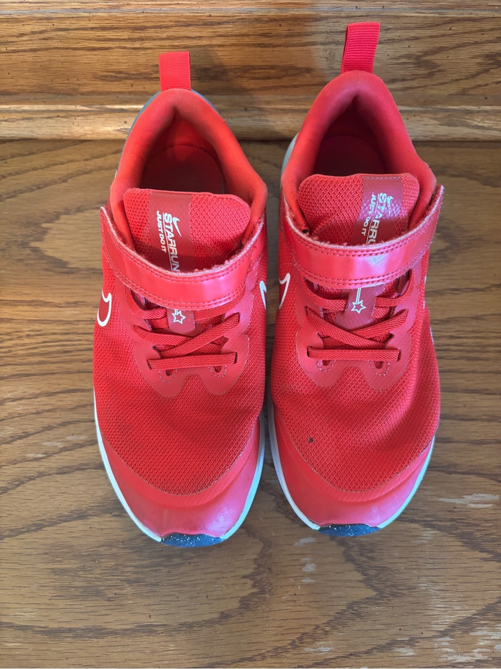 Nike Star Runner 3 Kids Shoes Size 2.5Y Red Gray Hook & Loop